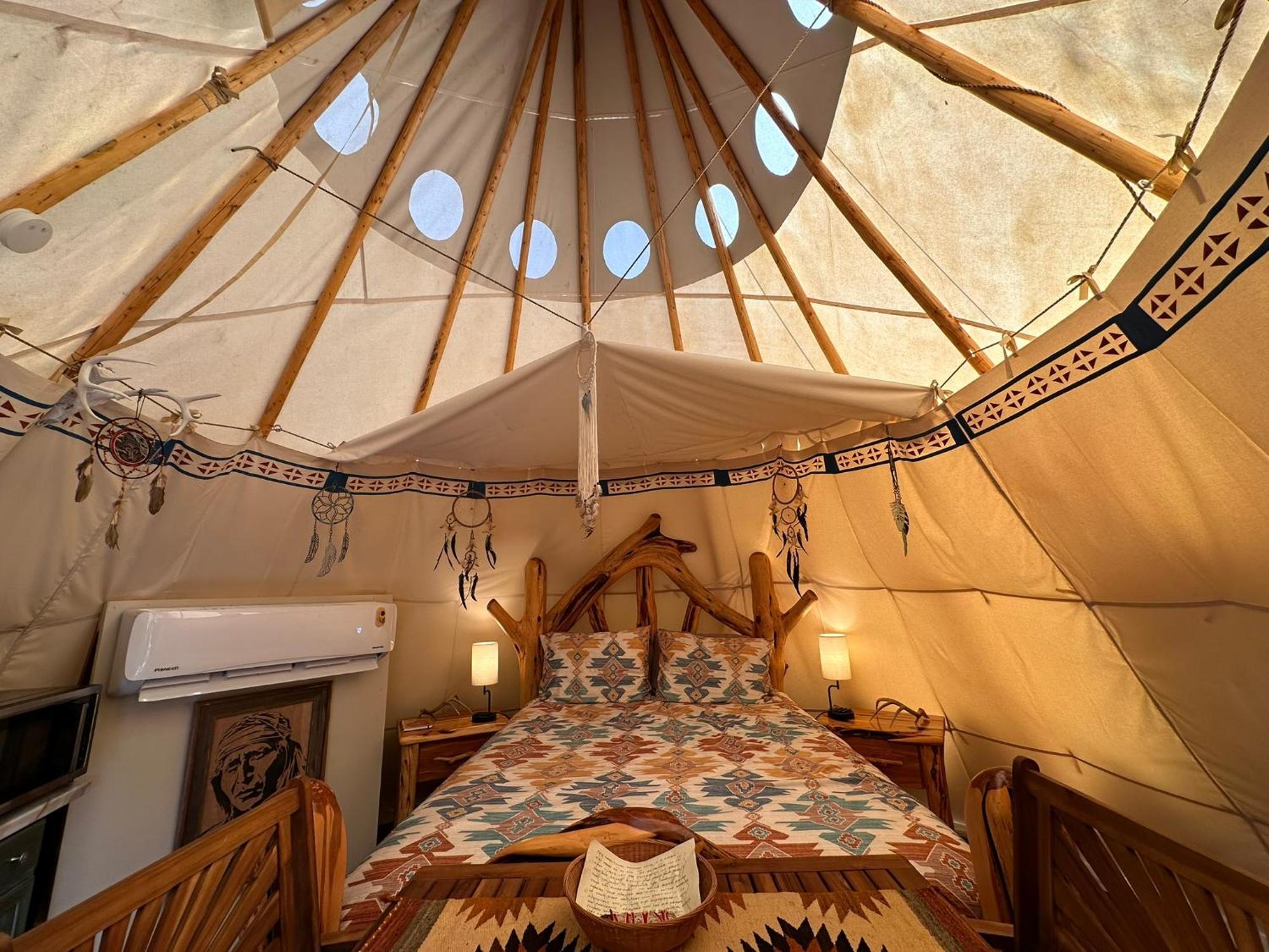Bandera Stronghold - Cochise Tipi Экстерьер фото