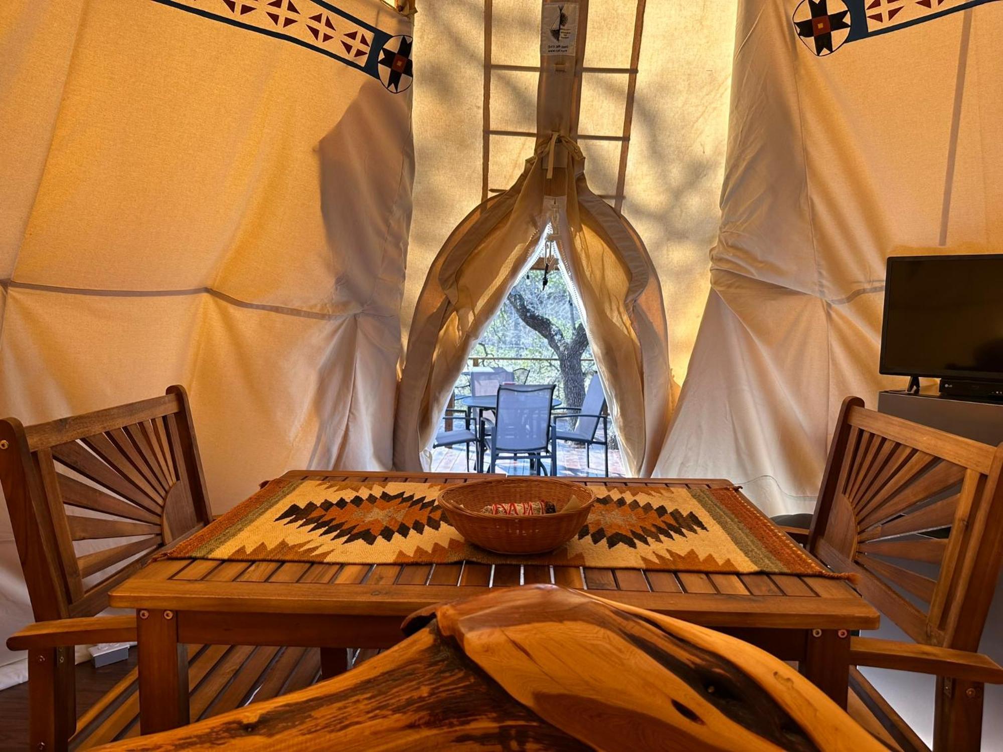 Bandera Stronghold - Cochise Tipi Экстерьер фото